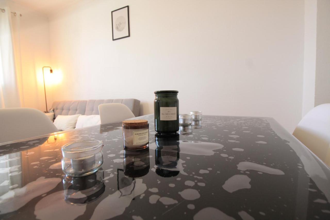 Lacolline-Ponthebert,Com - Appartement Entier Renove -Grand Parking Gratuit, Tout Equipe, Confortable, Netflix Et Amazon Prime Gratuits Et Illimites, Matelas Emma, Lave Linge, Vue Sur La Vallee, Rdc Exterior foto